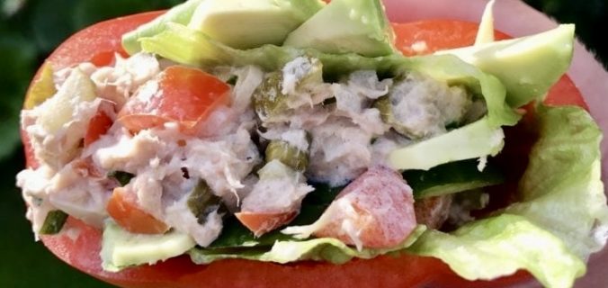 paprika sandwich met verse tonijnsalade