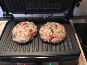 Griekse burger met salade