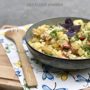 aardappel kikkererwt hummussalade