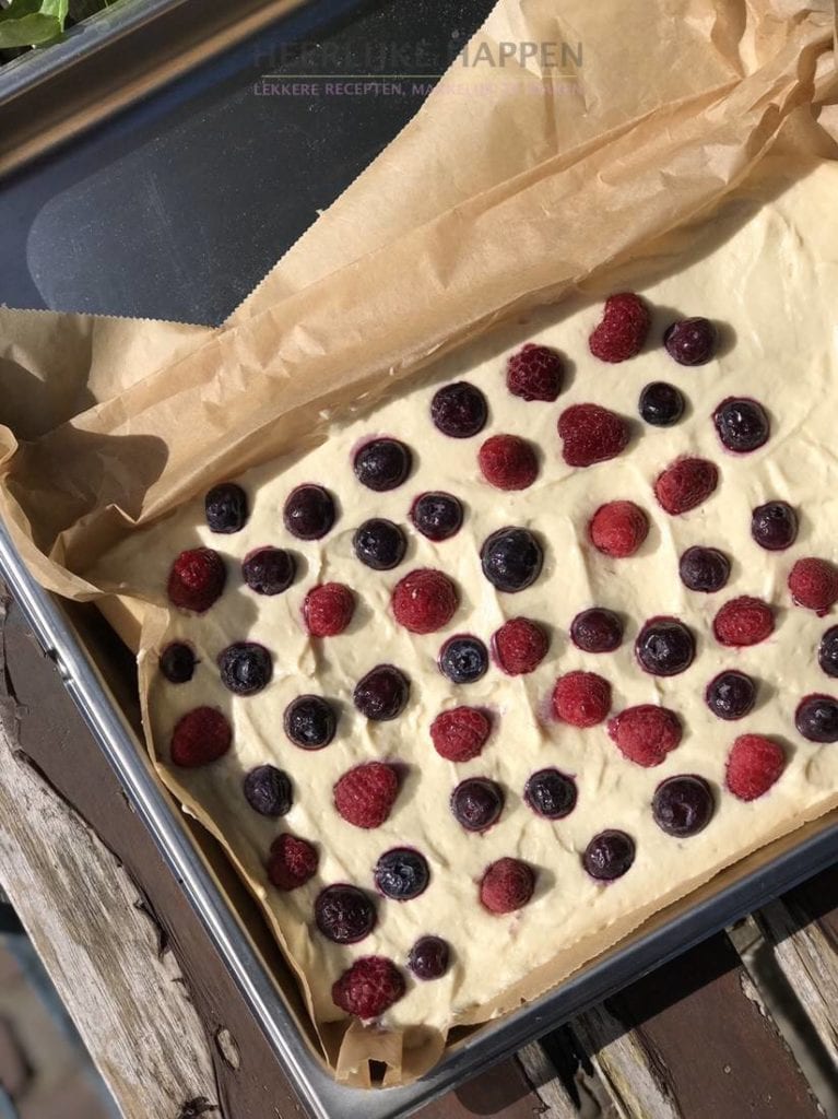 Ricotta plaatcake met vruchtjes