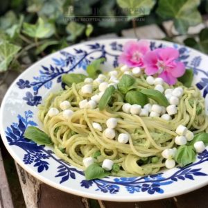 Avocadopasta met geitenkaas