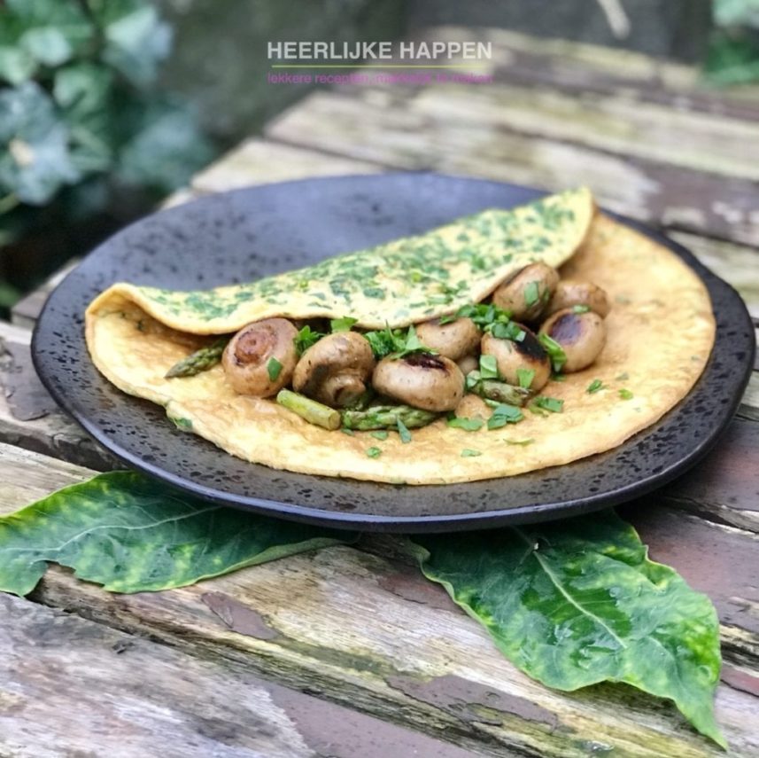 Spinazie omelet met champignons