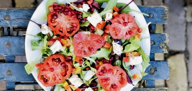 Coeur de boeuf salad with goat cheese