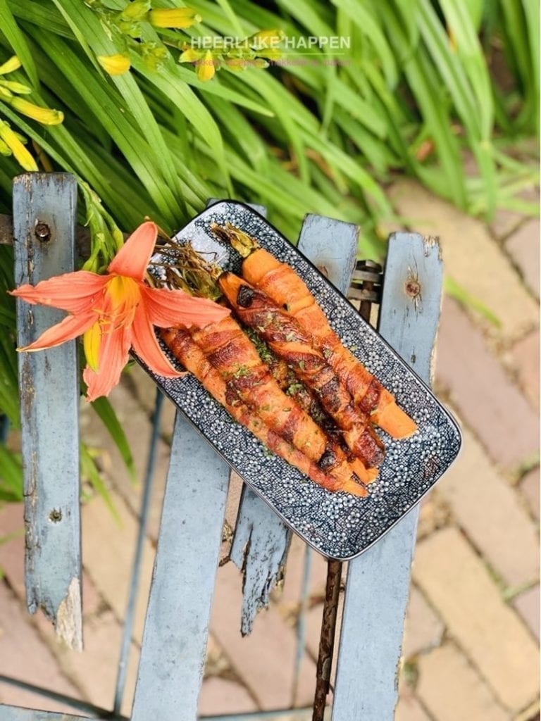 gekruide wortels gewikkeld in bacon wortels grillen wortel bbq
