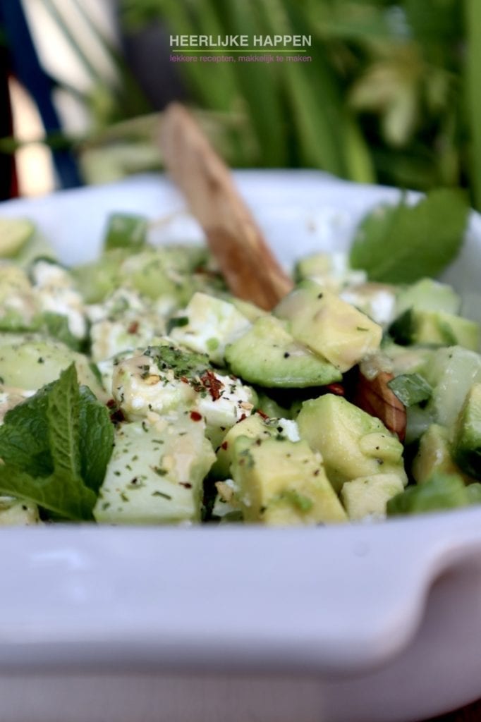 Avocado komkommersalade met feta