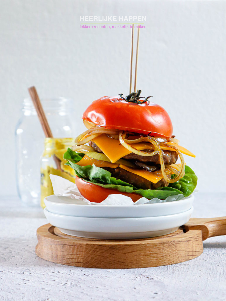 Low carb dubbele cheeseburger