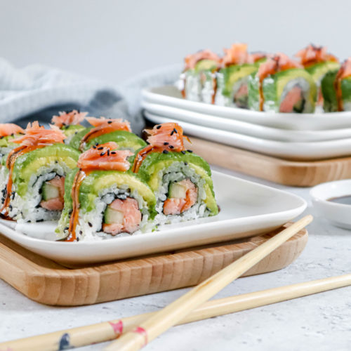 Sushi met warmgerookte zalm