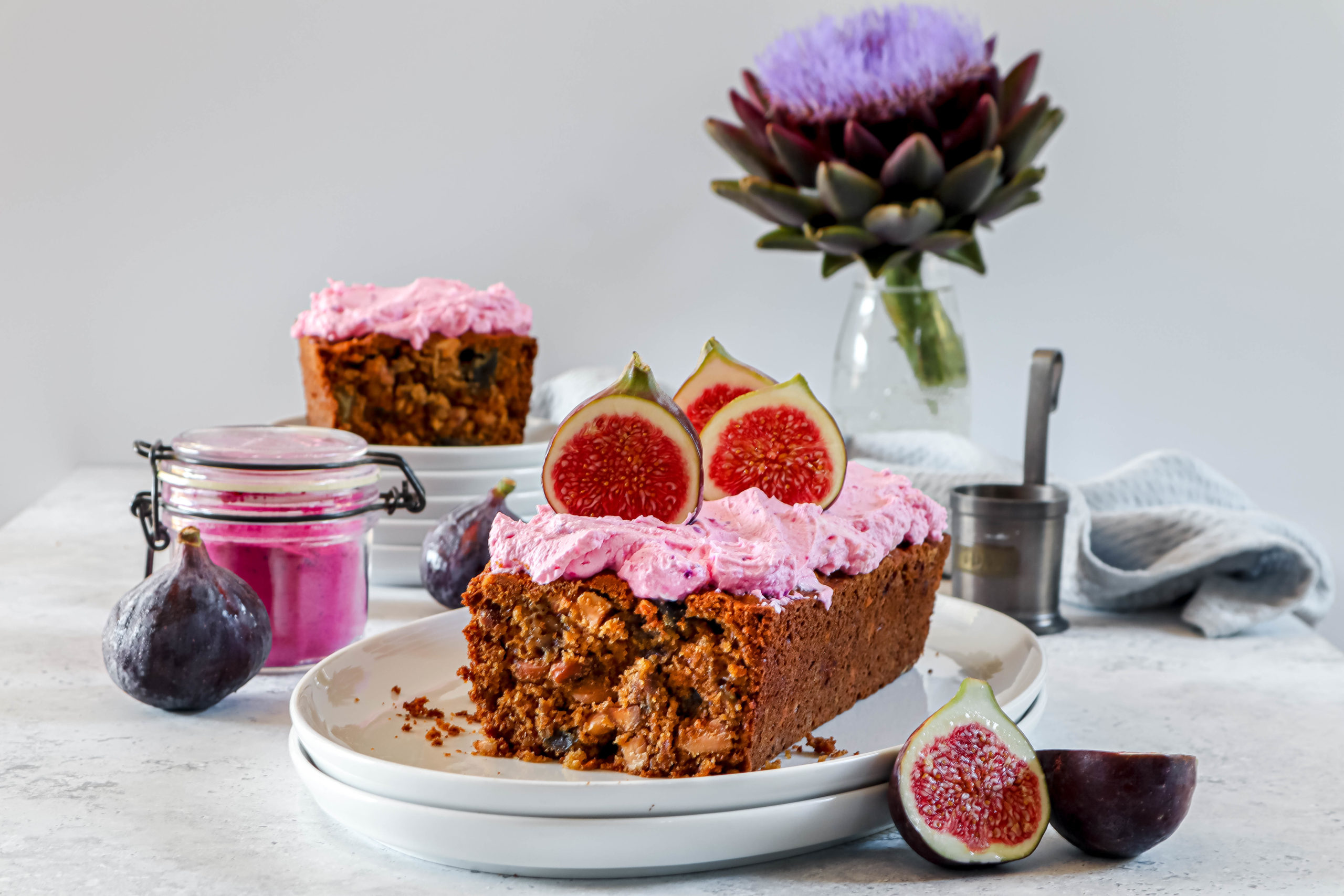 Recipe: »Orange Honey Cake topped with Figs«