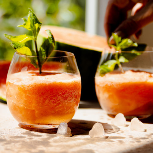 Zomerse watermeloen frosé cocktail