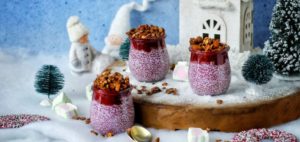 Chiapudding met cranberrycompote