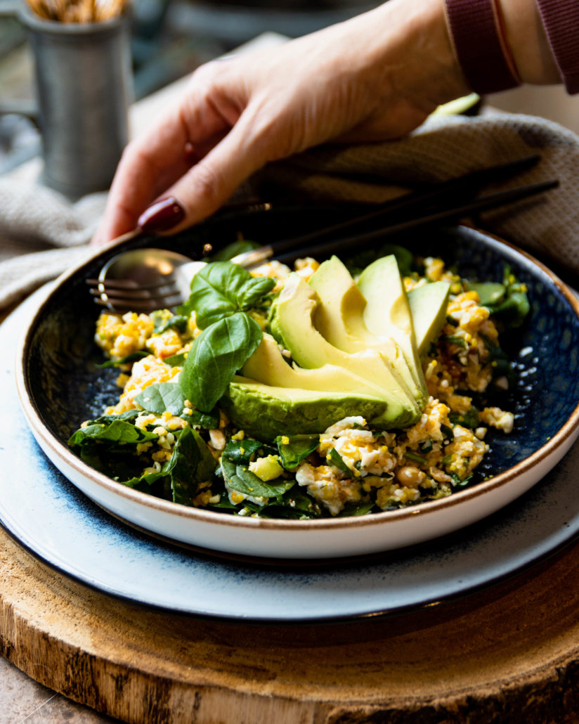 Roerei met quinoa en hüttekäse