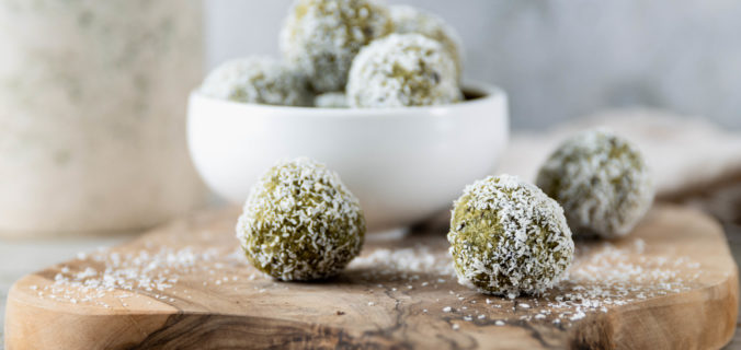 Chocolade matcha kokos balletjes