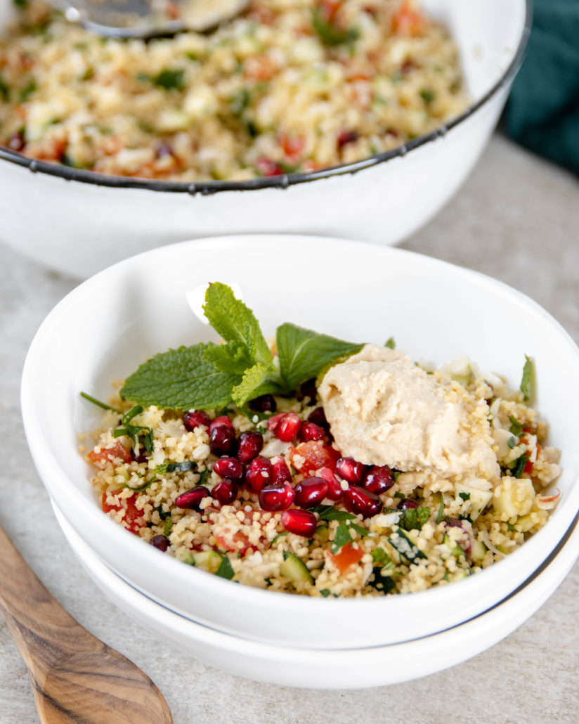 Couscous salade met hummus