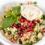Couscous salade met hummus