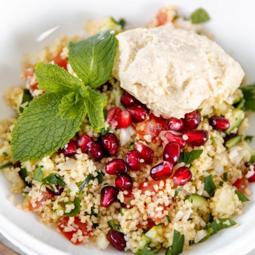 Couscous salade met hummus