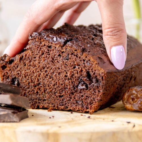 Suikervrije dadel chocolade cake