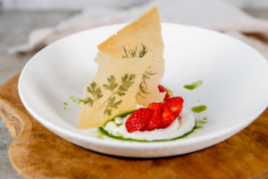 Cottage cheese hangop dessert