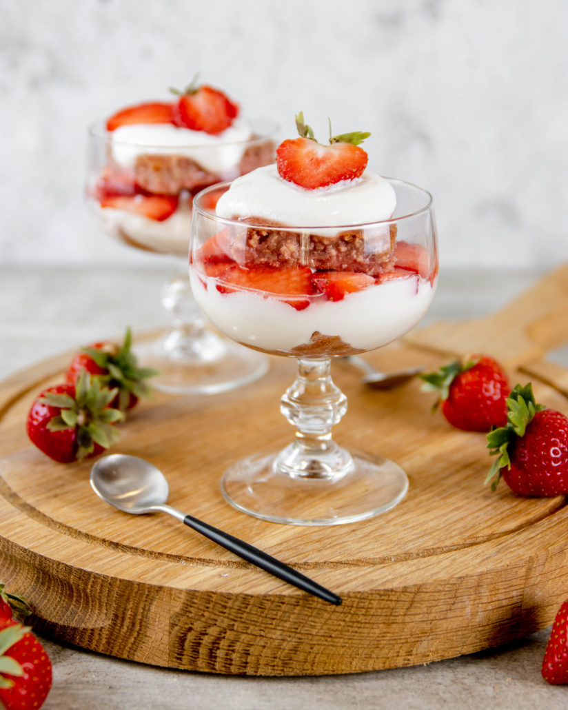 Gezondere romige aardbeien tiramisu