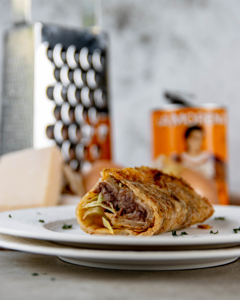 Parmezaanse kaas ui tortilla