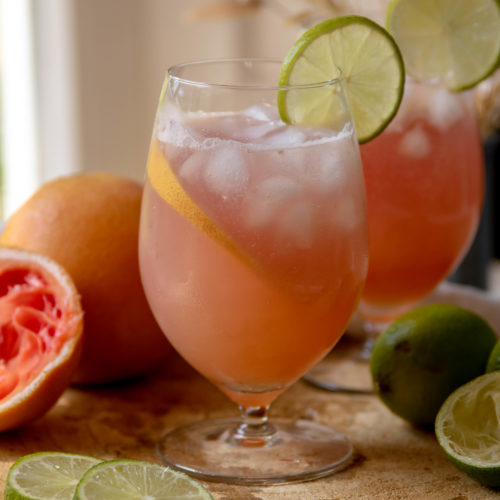 Alcoholvrije Paloma met lavendelsiroop