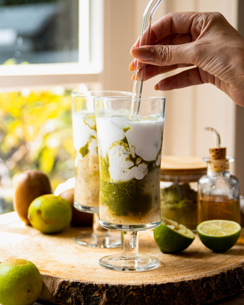 Kokosmelk kiwi iced matcha
